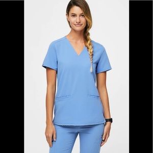 Figs Casma Scrub Top